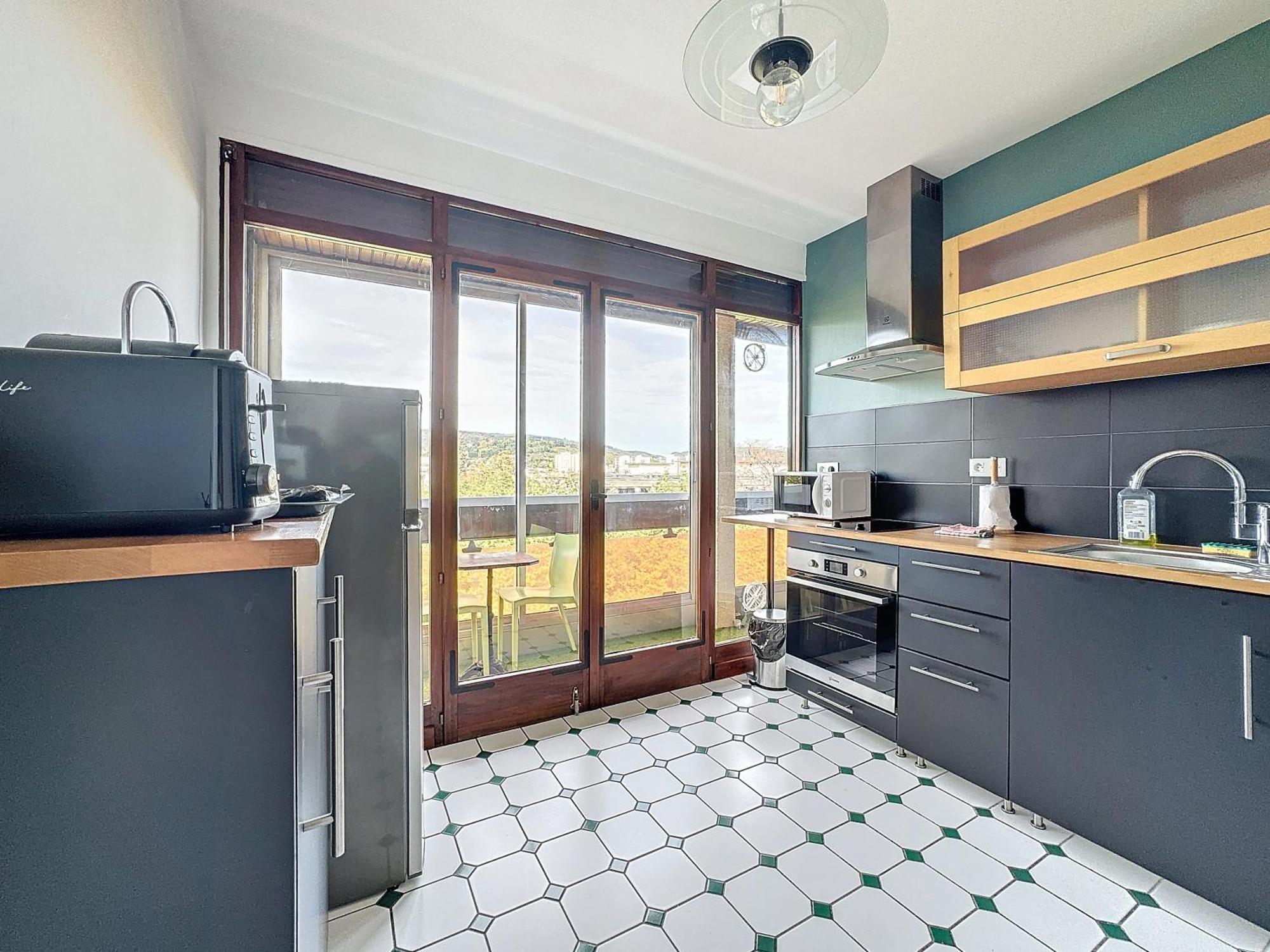 La Lassolas - Charmant T2 Avec Balcon Et Garage Chamalieres Exterior photo